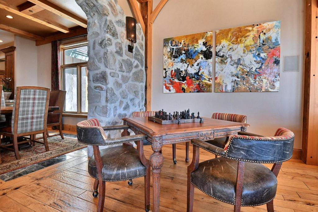 Oakwood Lodge - image 6