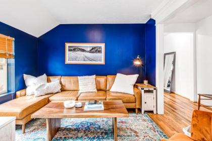 Historic Ontario Bungalow - image 2