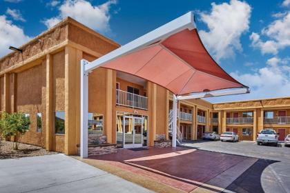 Quality Inn Parker - image 6