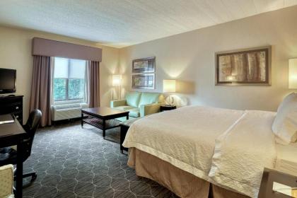 Hampton Inn and Suites Parsippany/North - image 21