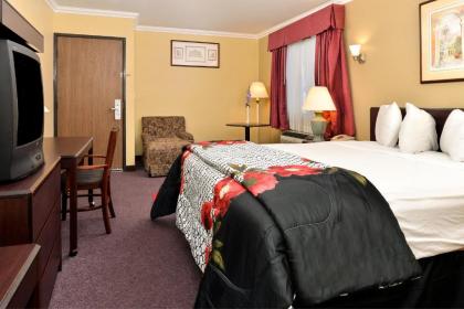 Americas Best Value Inn Pasadena - image 12