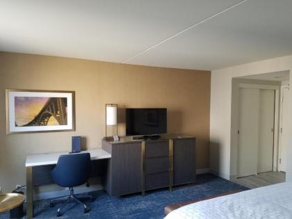 Sheraton Pasadena Hotel - image 4