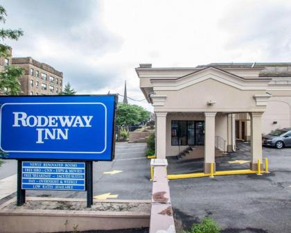 Rodeway Inn - image 21