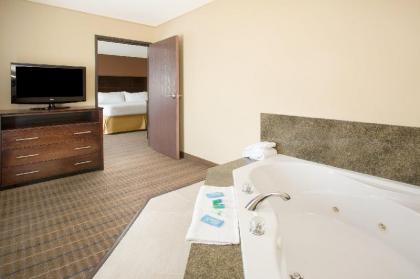 Holiday Inn Express and Suites Hotel - Pauls Valley an IHG Hotel - image 14