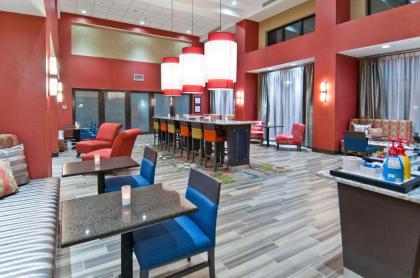 Hampton Inn and Suites Pauls Valley - image 10