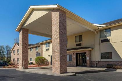 Comfort Inn  Suites Paw Paw Michigan