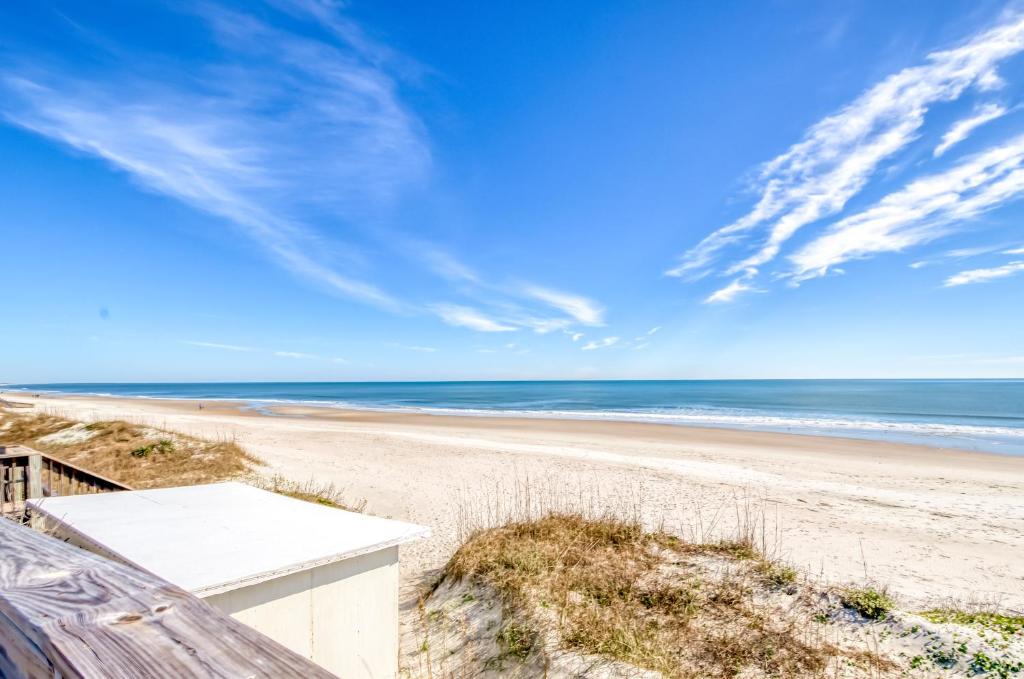 Seaside Retreat - image 4