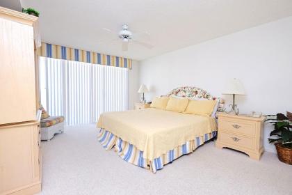Cambridge 201 OV 3BR 3BA w Kitchen & Balcony - image 8