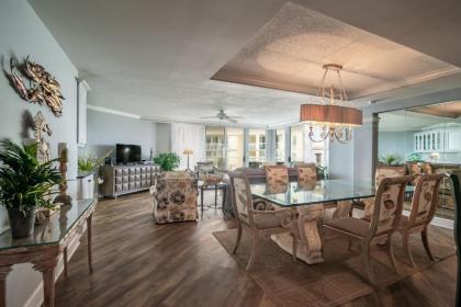 Fordham 209 OV 4BR3BA wKitchen & Balcony - image 9