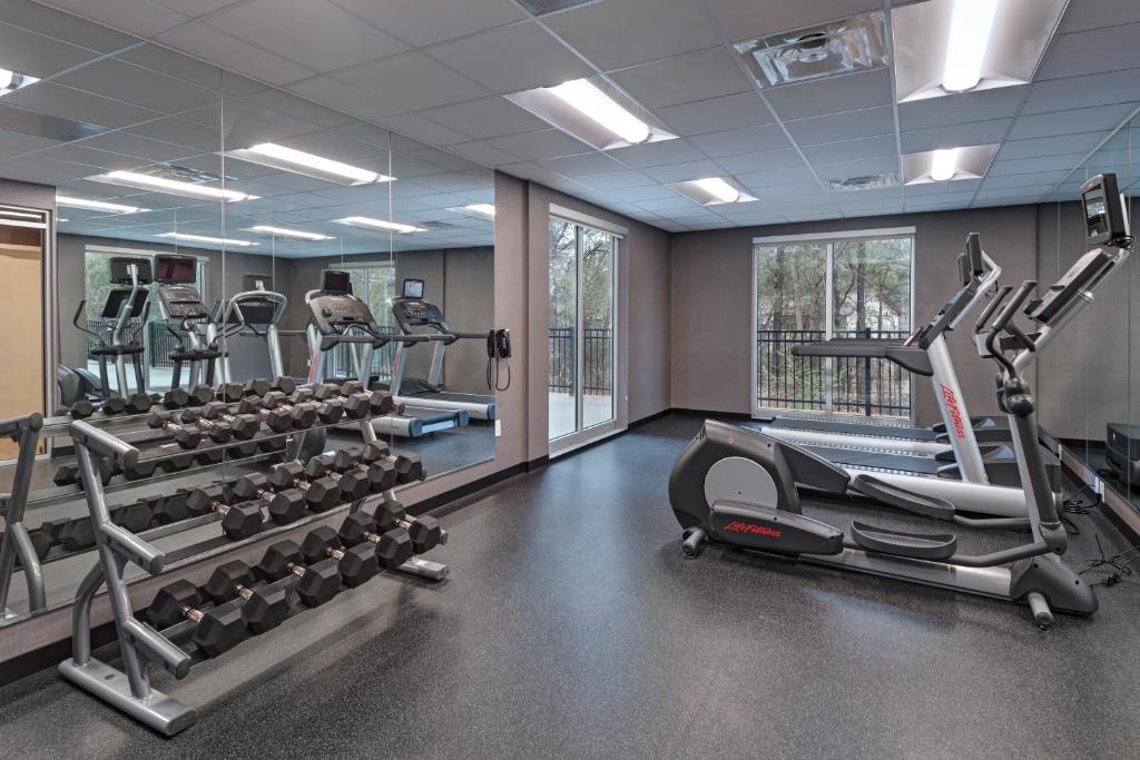 Fairfield Inn & Suites by Marriott Atlanta Peachtree City - image 3