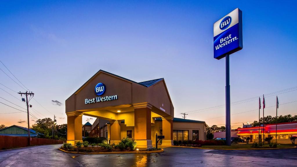 Best Western Airport Inn - main image