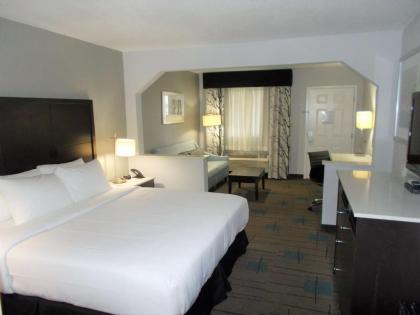 SureStay Hotel by Best Western Richland - image 14