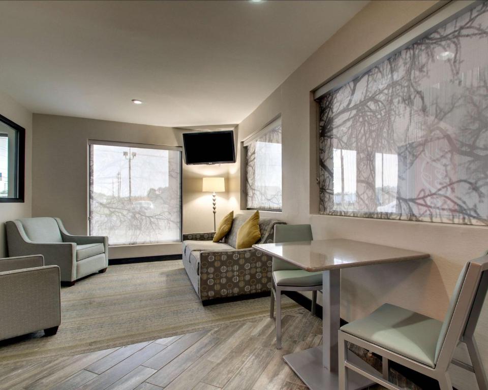 SureStay Hotel by Best Western Richland - image 5
