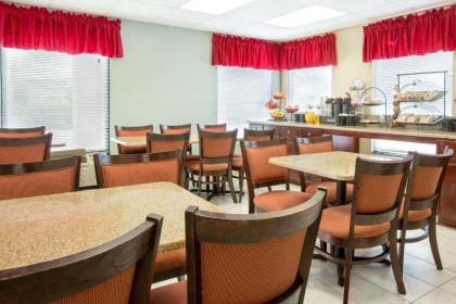 Ramada by Wyndham Pelham - image 4