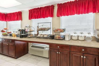 Ramada by Wyndham Pelham - image 5