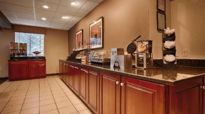 Best Western Plus Oak Mountain Inn - image 15