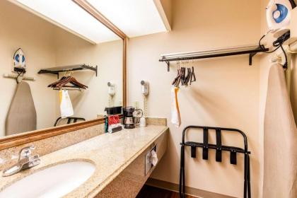 Quality Inn Pelham I-65 exit 246 - image 2