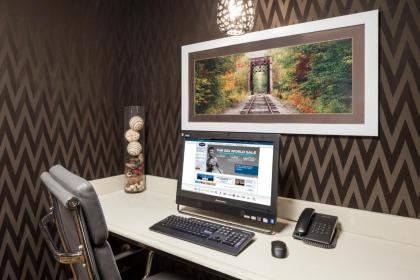 Hampton Inn Pell City - image 11