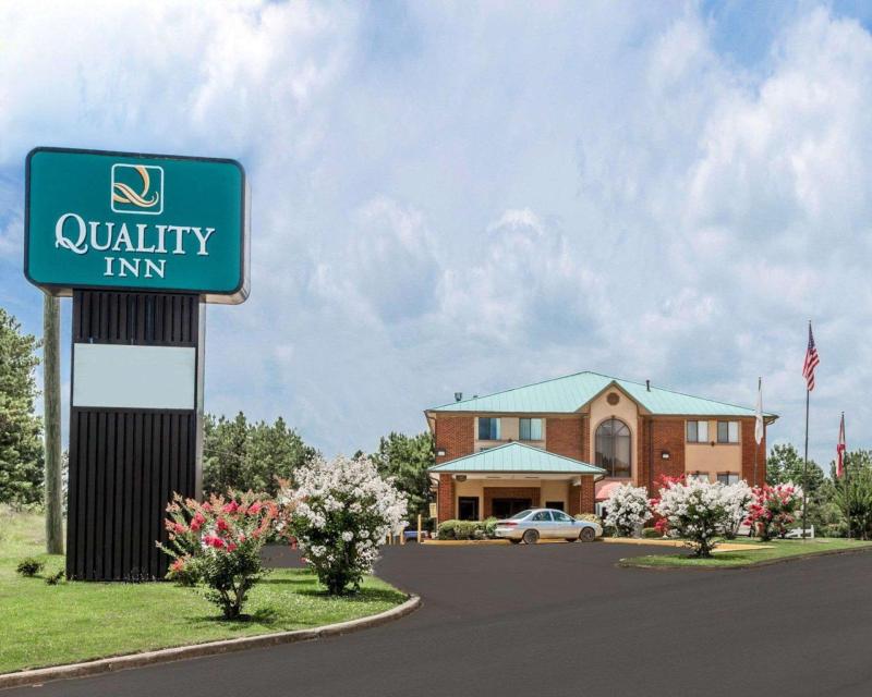 Quality Inn Pell City I-20 exit 158 - main image