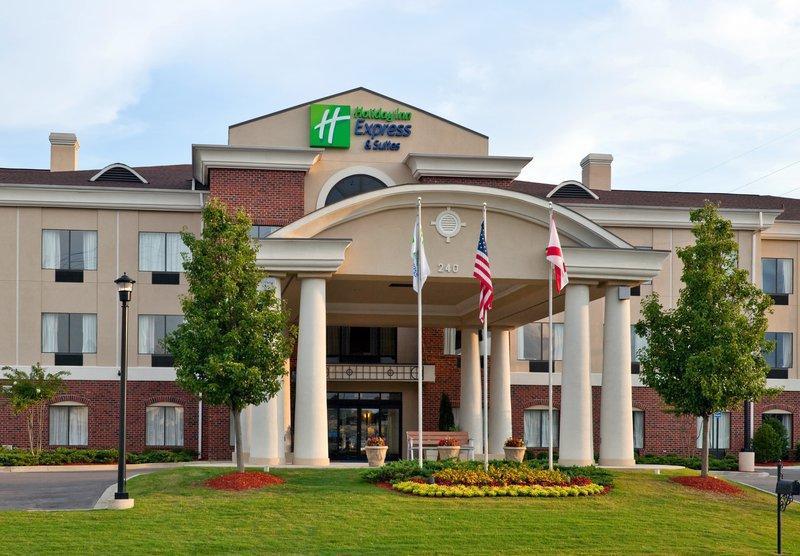 Holiday Inn Express Hotel & Suites Pell City - image 2