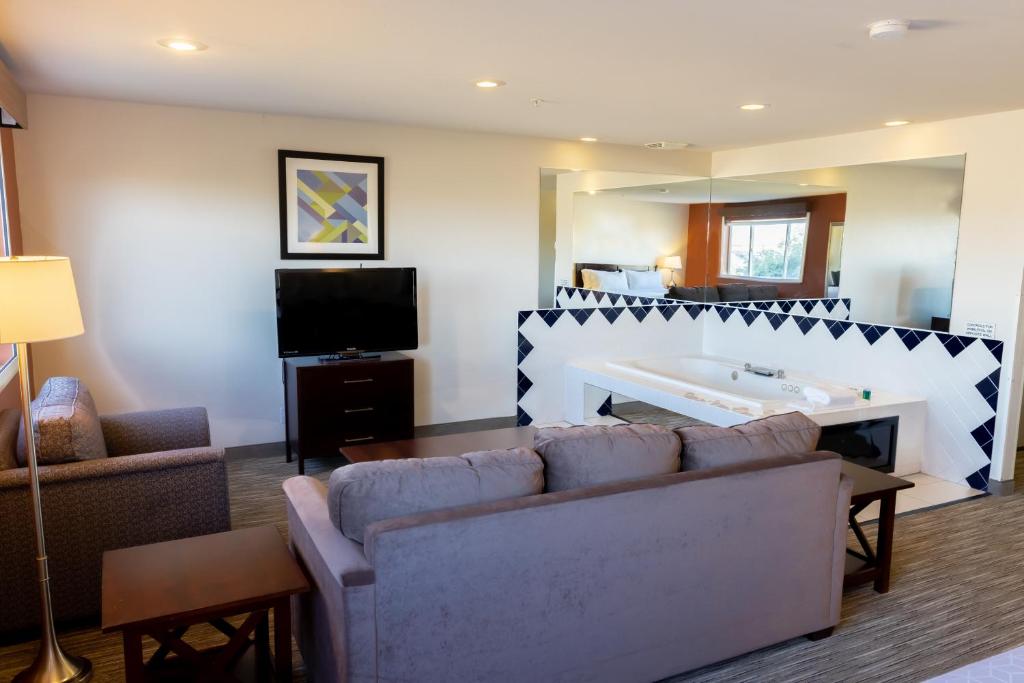 Holiday Inn Express Pendleton an IHG Hotel - image 7