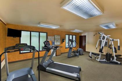 Oxford Suites Pendleton - image 5