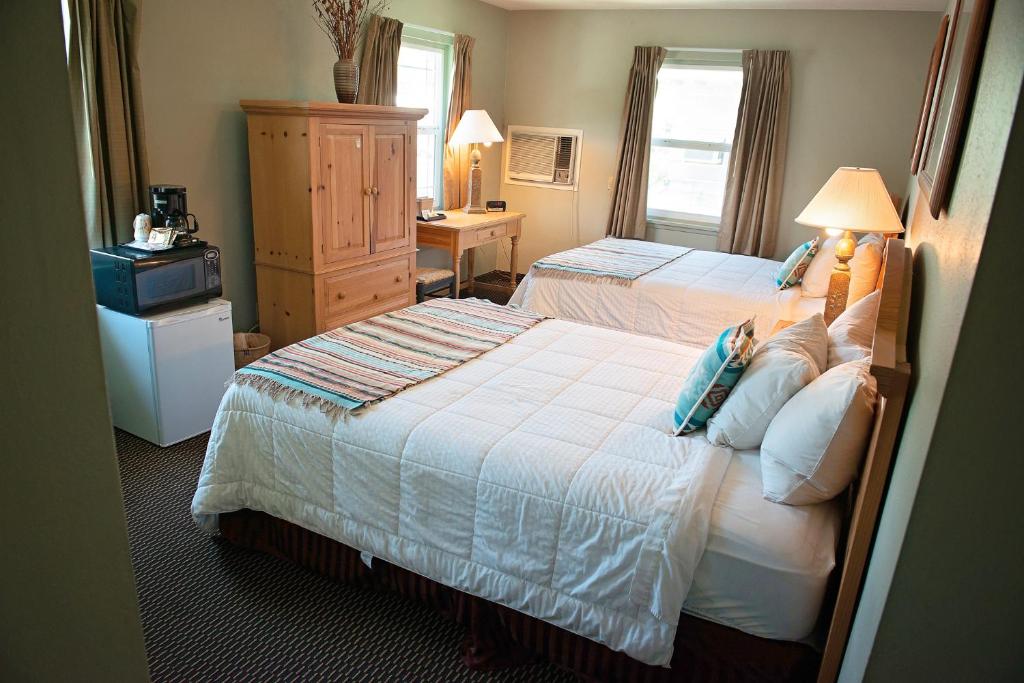 Rugged Country Lodge - image 2