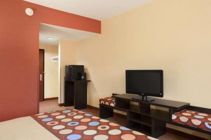 Super 8 by Wyndham Pennsville/Wilmington - image 10