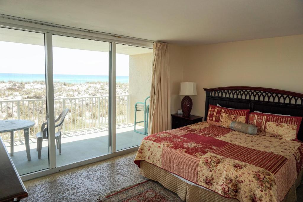 611 Starboard Village - image 3