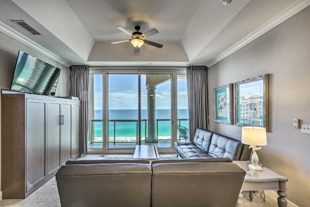 Pensacola Bch Penthouse with View and Pool Access! - main image