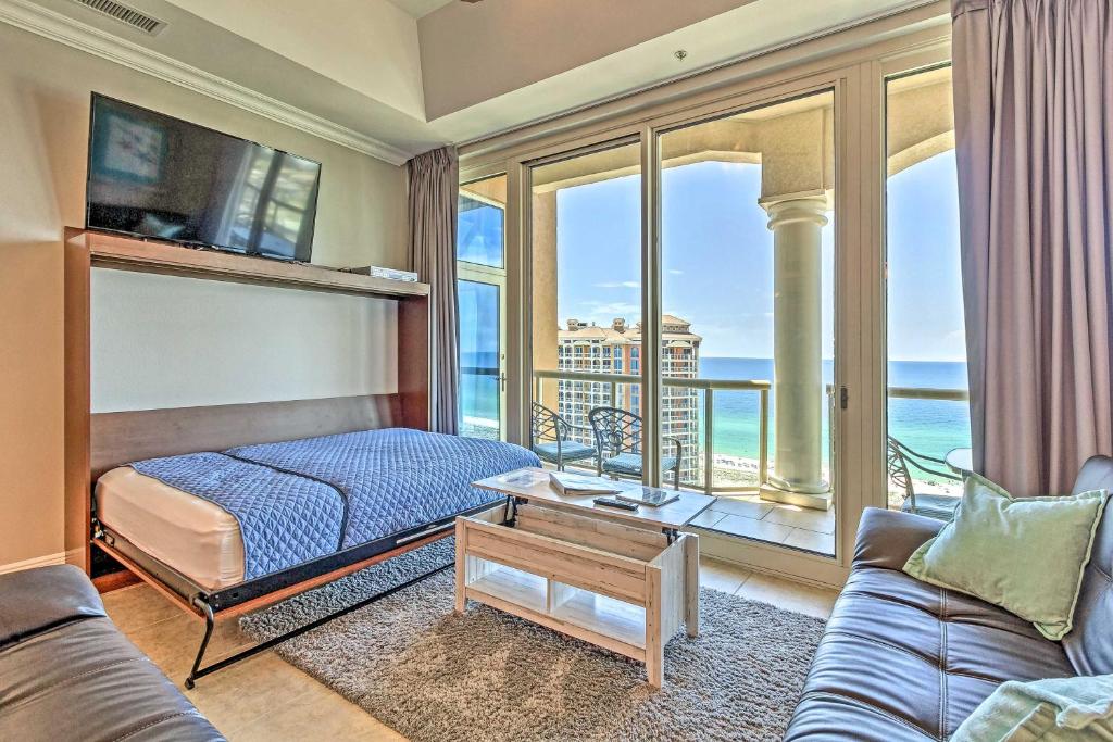 Pensacola Bch Penthouse with View and Pool Access! - image 6