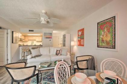 Eco-Bungalow Condo Pensacola Beach Access! - image 3