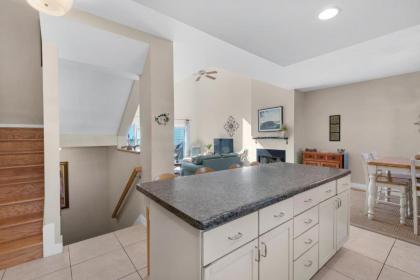Portside Villas unit 13 - image 16