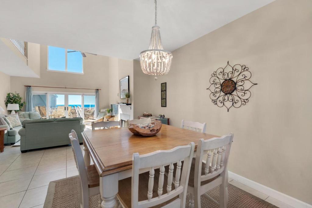 Portside Villas unit 13 - image 7