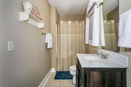 Strong St. Cottage - image 11
