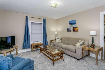 Strong St. Cottage - image 12