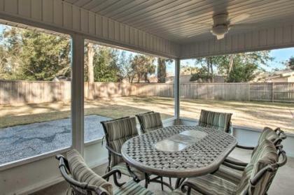 Relaxing Pensacola Getaway with Volleyball Net! - image 3