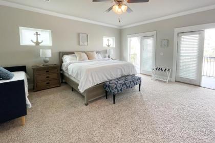 Villa House by the Beach - image 10
