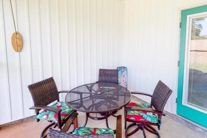 Gulf Breeze Cottage - image 15