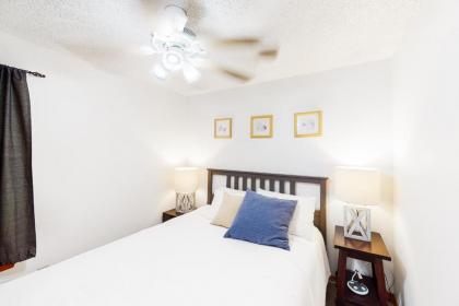 Driftwood Place - image 14
