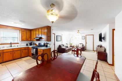 Driftwood Place - image 4