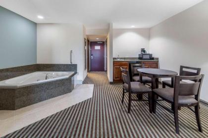 Comfort Inn & Suites Perry I-35 - image 2