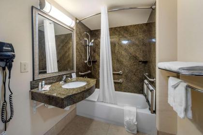 Comfort Inn & Suites Perry I-35 - image 7