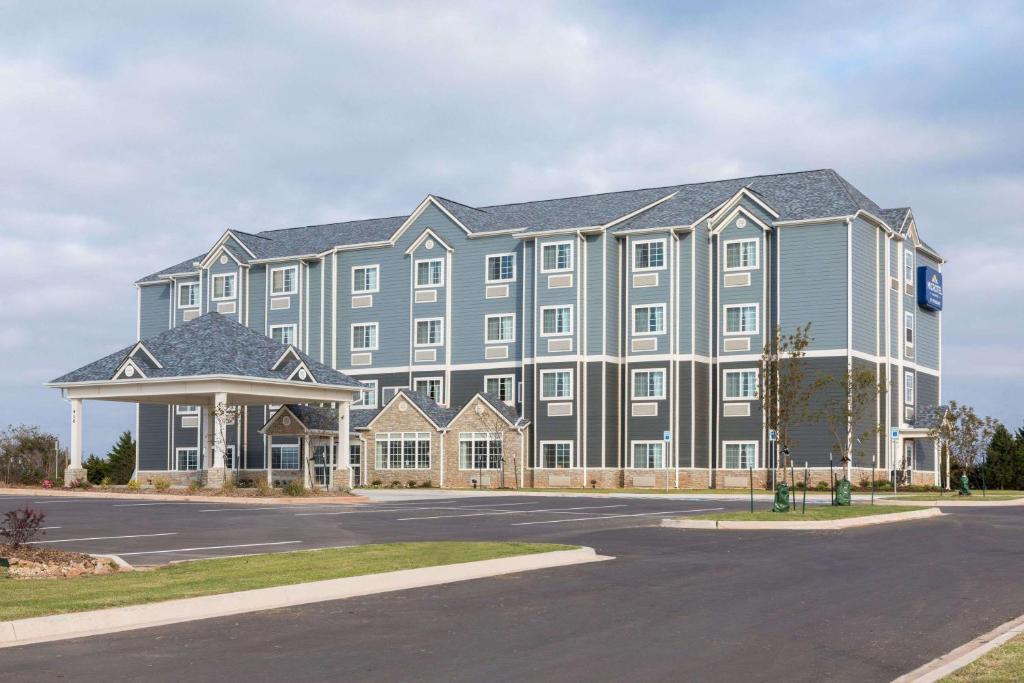 Microtel Inn & Suites by Wyndham Perry - main image