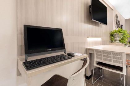 Microtel Inn & Suites by Wyndham Perry - image 5