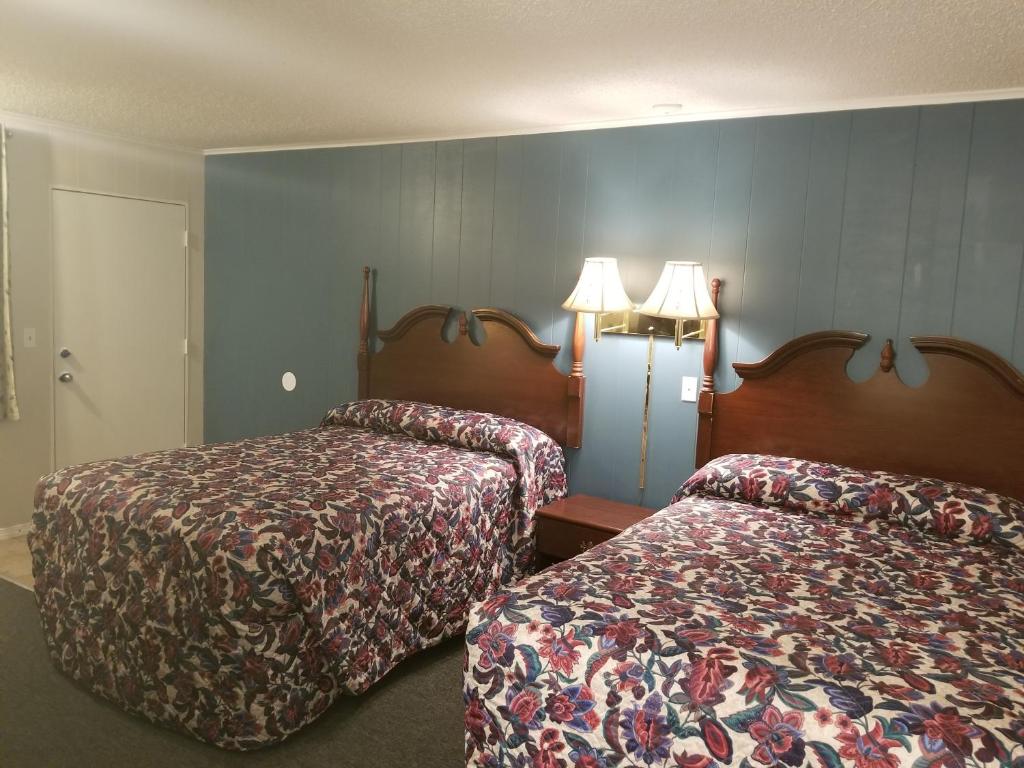 Budget Inn - image 4