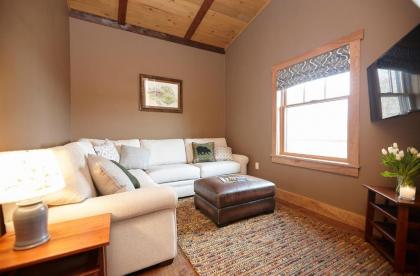 Seesaw's Lodge - image 11