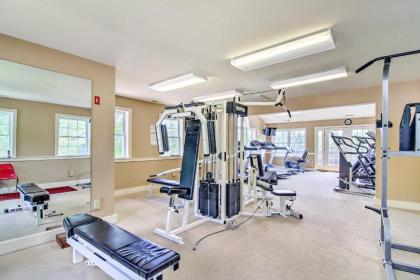 Ski-In and Ski-Out Peru Condo at Bromley Mountain - image 10