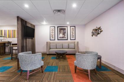 Holiday Inn Express Hotel and Suites Petersburg - Fort Lee an IHG Hotel - image 8
