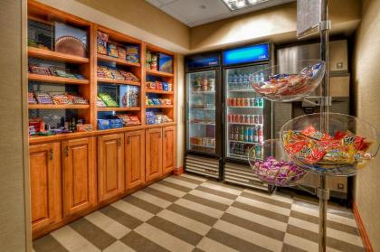 Hampton Inn & Suites Petoskey - image 13